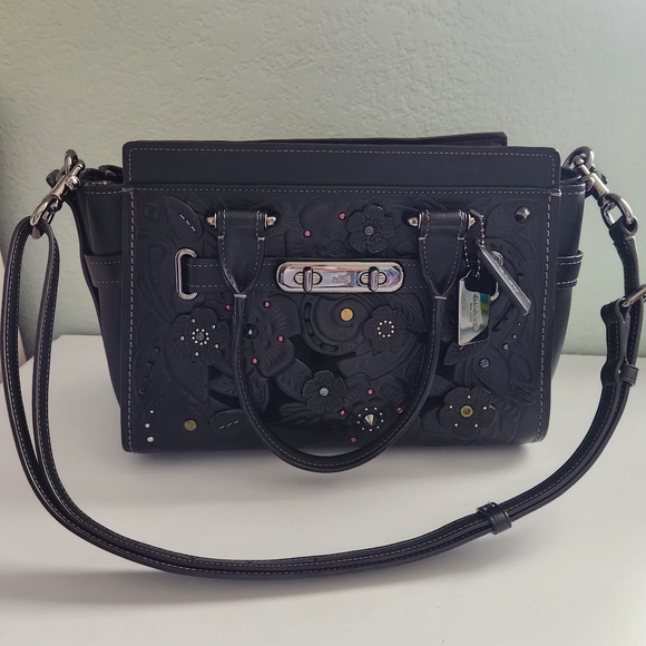 COACH Swagger 27 With Tea Rose Tooling In Black - Picture 1 of 14